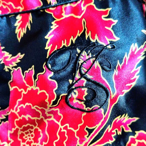 Vintage Victoria's Secret Large Button Front Sleep Shirt Black Red Floral Satin - Picture 5 of 9